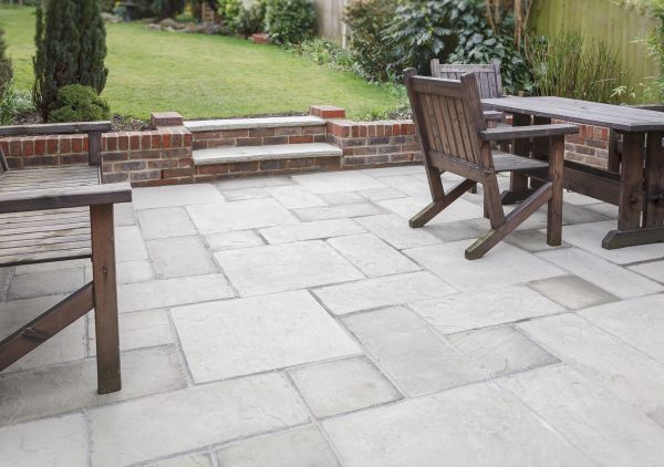 Patio Pavers Installation in Saint Petersburg